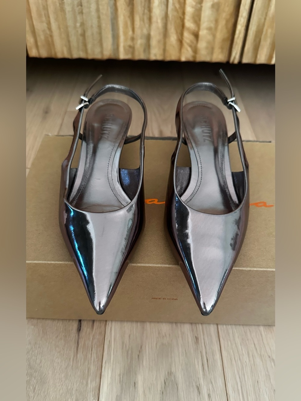 Schutz Pointed toe metallic sling back kitten heels 6/6.5 - Picture 7 of 16